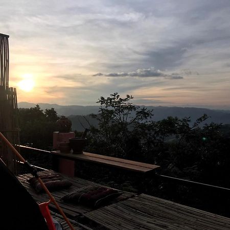 Terre Terrace Glamping - Doichang Ban Huai Khai Exterior photo